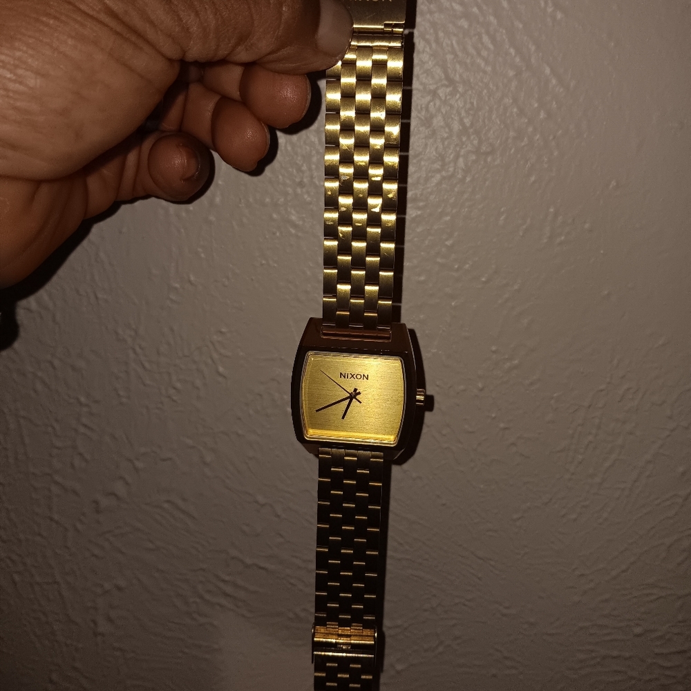 Watch - Picture 2 of 6